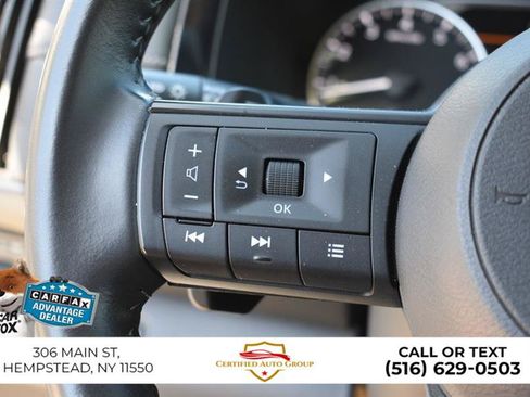 Used 2025 Nissan Pathfinder SV FWD image 16