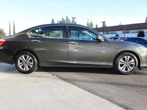 Used 2013 Honda Accord LX image 8