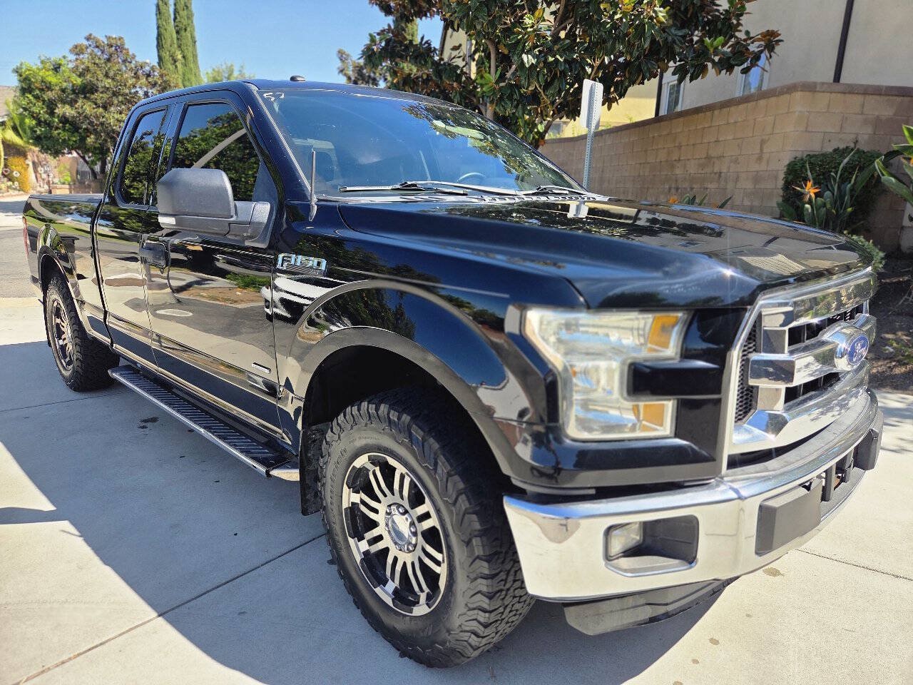 Used 2016 Ford F150 XLT w/ Equipment Group 301A Mid RWD image 13