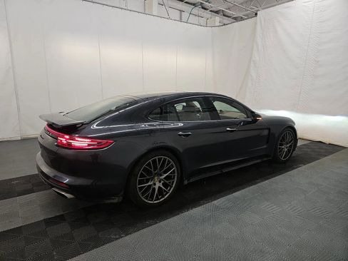 Used 2018 Porsche Panamera 4 w/ Premium Package image 11