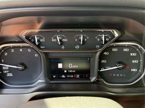 Used 2021 GMC Sierra 1500 SLT w/ SLT Premium Plus Package AWD/4WD image 33