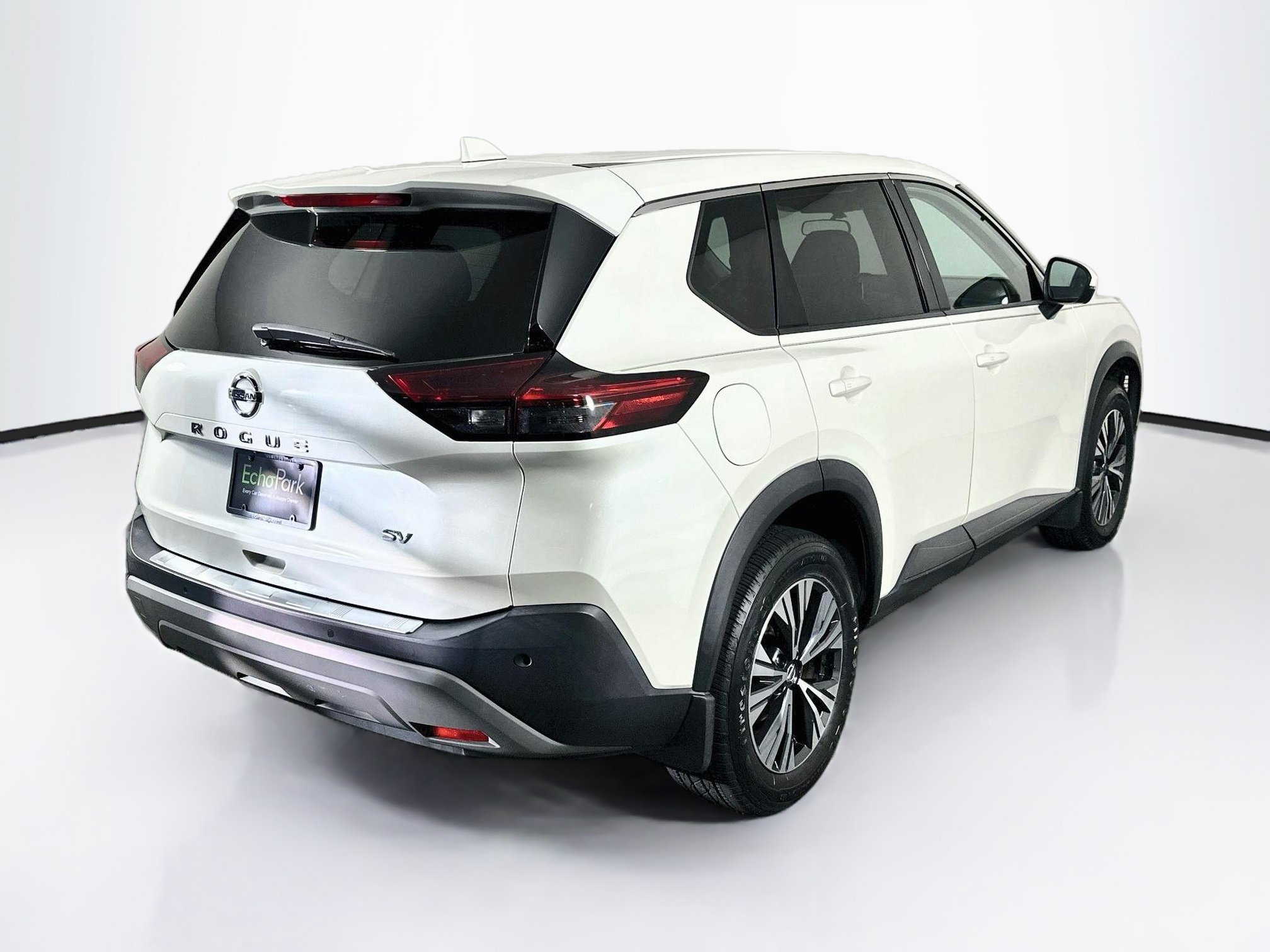 Used 2021 Nissan Rogue SV FWD image 9