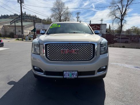 Used 2015 GMC Yukon Denali w/ Premium Package image 3