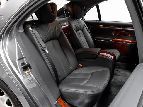 Used 2004 Maybach 57 image 23