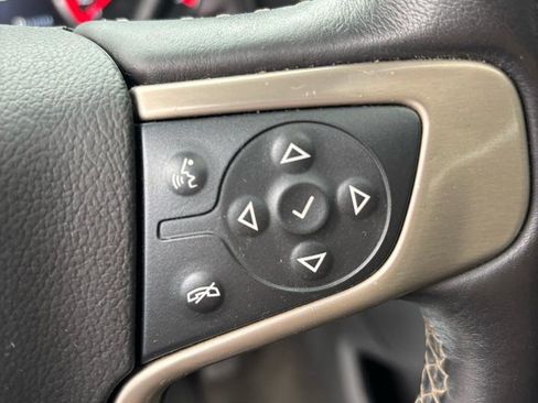 Used 2015 GMC Yukon XL Denali w/ Premium Package AWD/4WD image 18