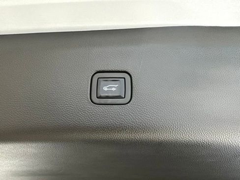Used 2023 Buick Enclave Premium w/ Experience Buick Package AWD/4WD image 35