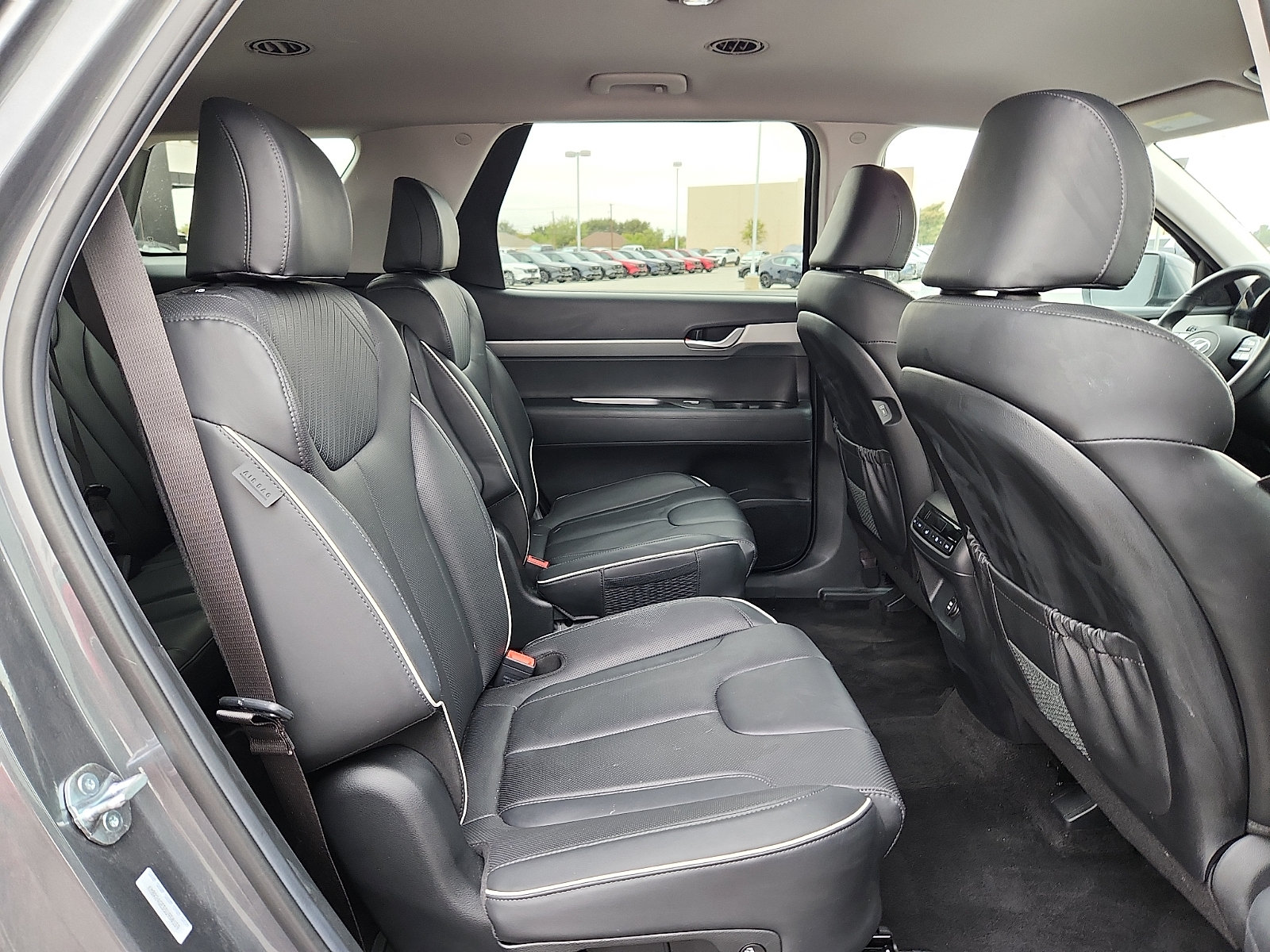 Used 2025 Hyundai Palisade SEL FWD image 13