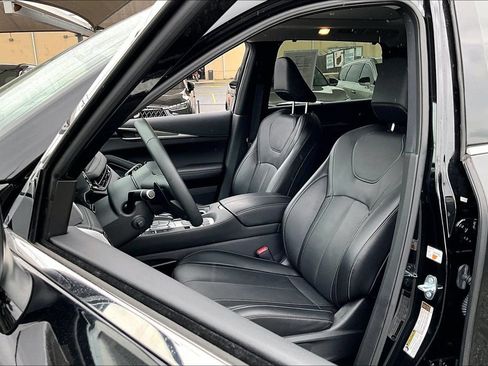 Certified 2025 INFINITI QX60 Luxe FWD image 36