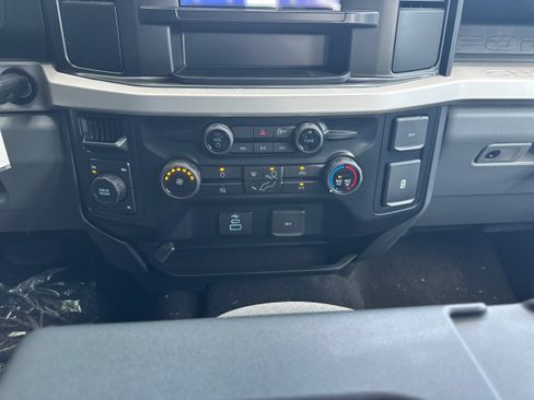 New 2026 Ford F250 XL w/ STX Appearance Package AWD/4WD image 27