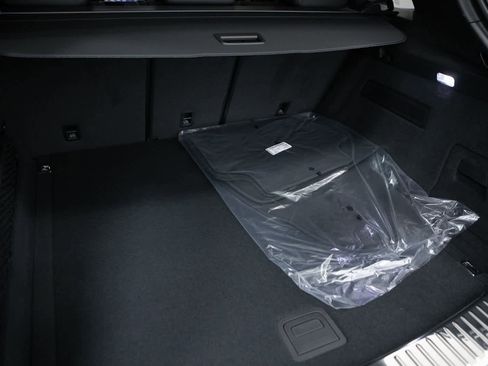 New 2026 Porsche Cayenne image 32