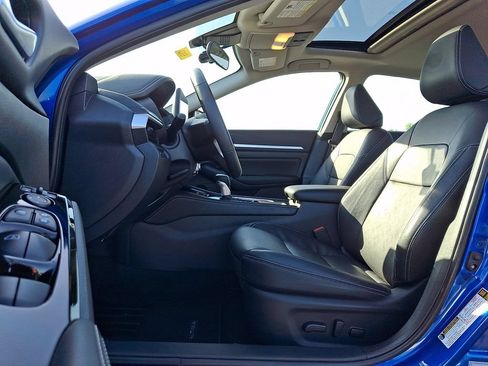Certified 2025 Nissan Altima 2.5 SL FWD image 13