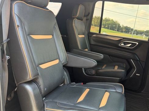 Used 2021 GMC Yukon XL AT4 w/ AT4 Premium Plus Package AWD/4WD image 35
