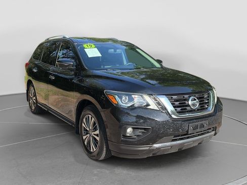 Used 2019 Nissan Pathfinder SL FWD image 7