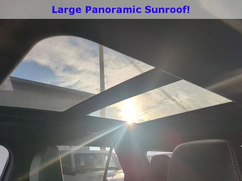 Used 2020 Ford Explorer ST w/ Premium Technology Package image 4