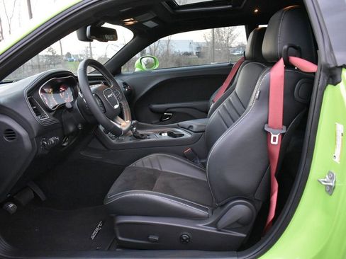 Used 2023 Dodge Challenger SRT Hellcat RWD image 17