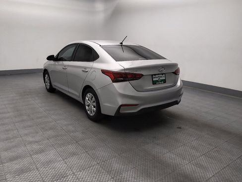 Used 2019 Hyundai Accent SE FWD image 5