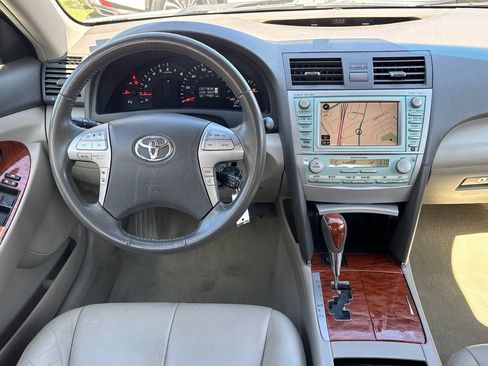 Used 2009 Toyota Camry XLE FWD image 17