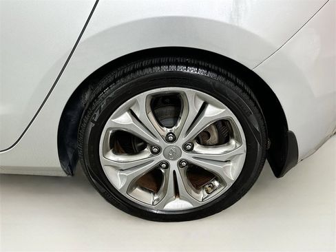 Used 2014 Hyundai Elantra GT w/ Option Group 03 image 24