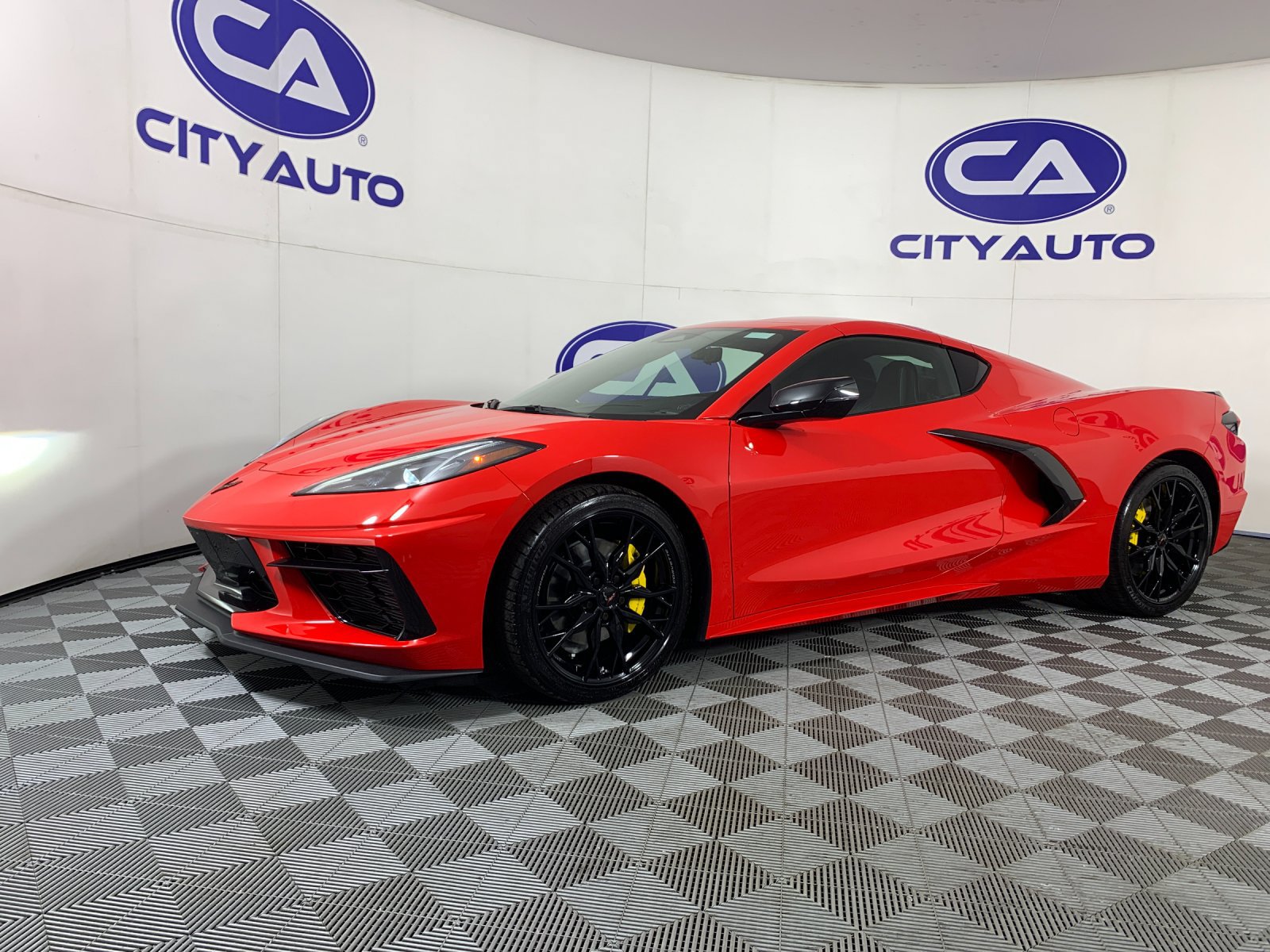 Used 2025 Chevrolet Corvette Stingray Coupe w/ 1LT RWD image 7