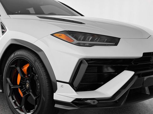 Used 2024 Lamborghini Urus Performante image 48