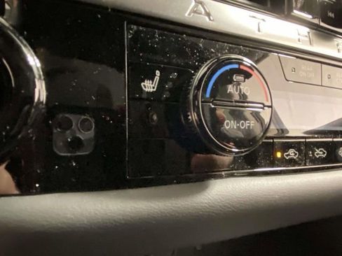 New 2026 Nissan Pathfinder SL image 20