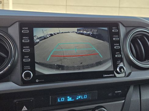 Used 2021 Toyota Tacoma TRD Sport w/ Technology Package image 8