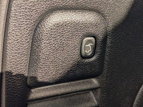 Certified 2022 Jeep Grand Cherokee Laredo X image 25