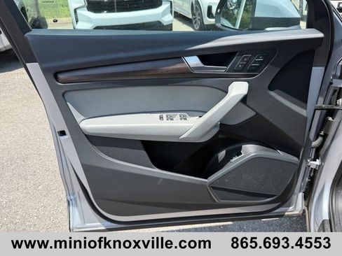 Used 2022 Audi Q5 2.0T Premium w/ Convenience Package AWD/4WD image 17