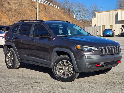 Used 2022 Jeep Cherokee Trailhawk w/ Trailer Tow Group image 13