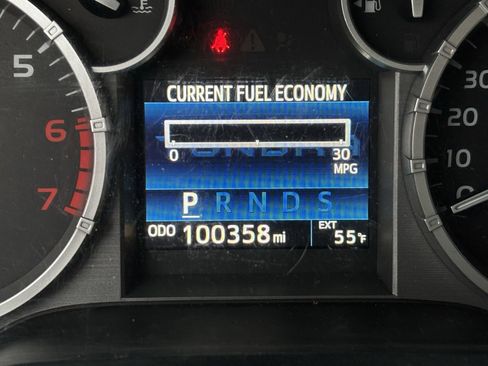 Used 2017 Toyota Tundra SR5 w/ SR5 Upgrade Package image 7