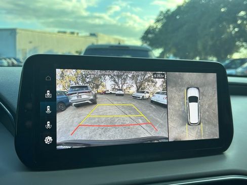 Used 2023 Hyundai Santa Fe SEL Premium image 18