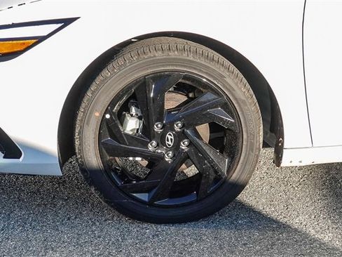 New 2026 Hyundai Elantra SEL Sport image 11