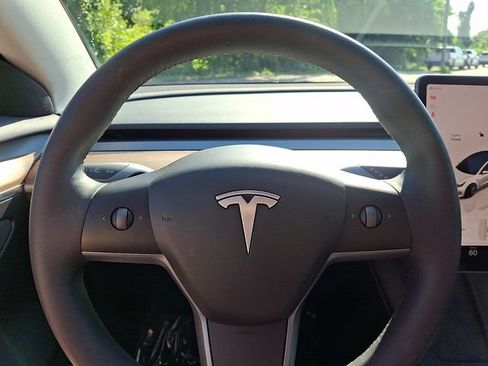 Used 2023 Tesla Model 3 Standard Range RWD image 22