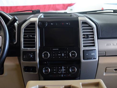 Used 2017 Ford F250 Lariat w/ Chrome Package AWD/4WD image 56