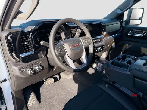 New 2026 GMC Sierra 3500 SLE w/ SLE Convenience Package AWD/4WD image 9