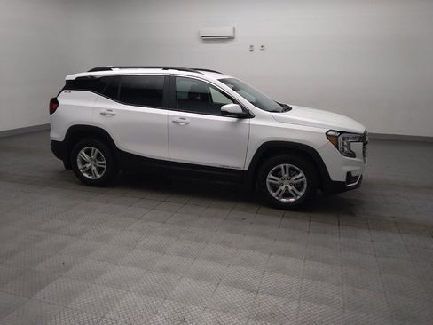 Used 2024 GMC Terrain SLE w/ Driver Convenience Package AWD/4WD image 11