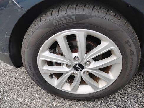 Used 2019 Kia Soul + FWD image 24