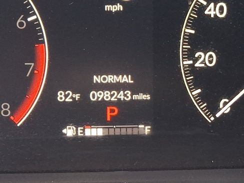 Used 2023 Honda Pilot Touring image 22