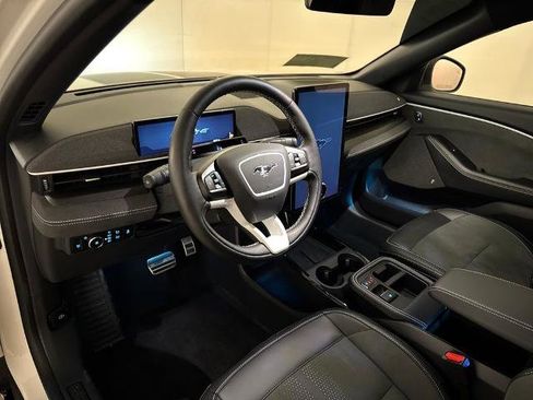 Certified 2025 Ford Mustang Mach-E GT image 5