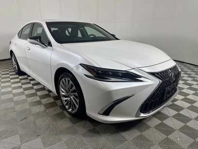 Used 2023 Lexus ES 350 Ultra Luxury w/ Accessory Package (Z2)