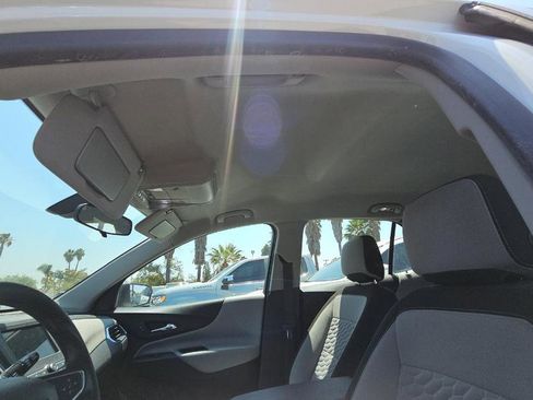 Used 2019 Chevrolet Equinox LS FWD image 14
