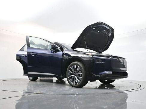 New 2026 Subaru Solterra image 25