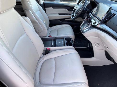 Certified 2025 Honda Odyssey EX-L image 14