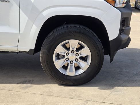 Certified 2024 Chevrolet Colorado W/T image 31