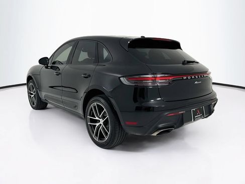 Certified 2024 Porsche Macan AWD/4WD image 3