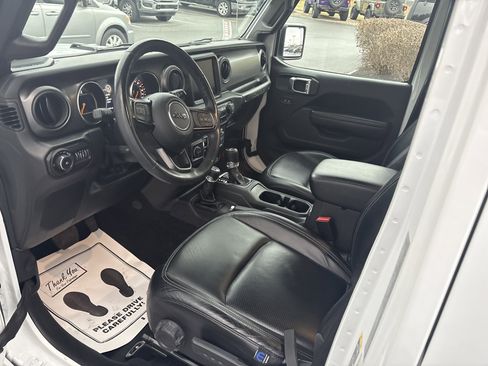 Used 2022 Jeep Wrangler Unlimited Sport w/ Sun And Sound Package image 12
