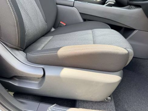 New 2026 Nissan Rogue SV AWD/4WD image 9