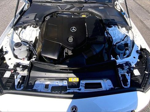 Used 2025 Mercedes-Benz C 300 4MATIC Sedan image 26