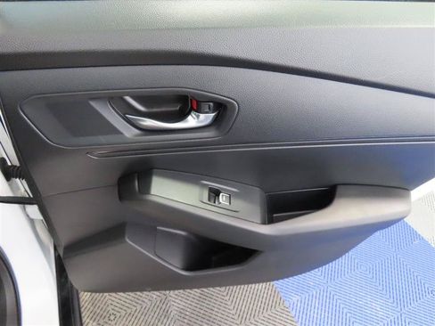Used 2025 Honda Accord Sport image 30