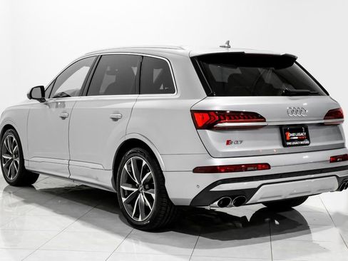 Used 2024 Audi SQ7 Prestige AWD/4WD image 11